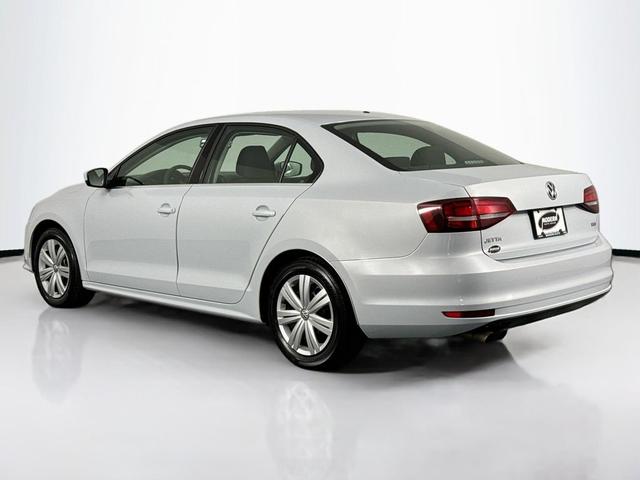 Photo of 2017 White Silver Metallic Volkswagen Jetta