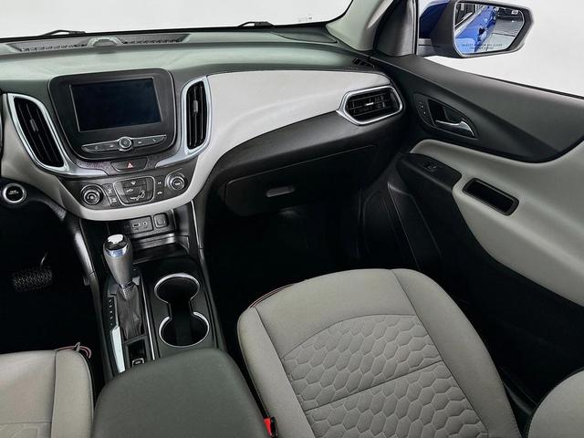 Photo of 2020 Pacific Blue Metallic Chevrolet Equinox