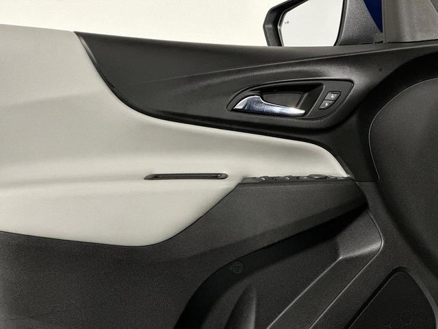 Photo of 2020 Pacific Blue Metallic Chevrolet Equinox