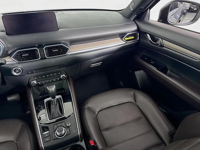 Photo of 2022 Jet Black Mica Mazda CX-5