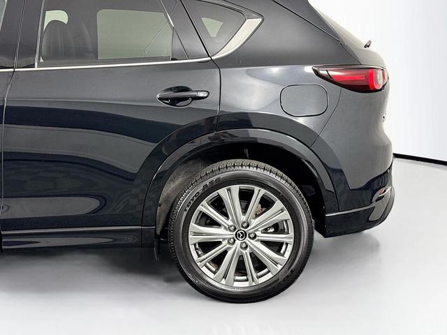 Photo of 2022 Jet Black Mica Mazda CX-5
