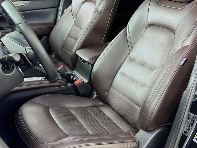 Photo of 2022 Jet Black Mica Mazda CX-5