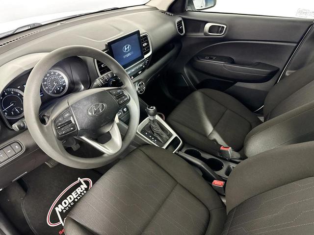 Photo of 2021 Ceramic White Hyundai VENUE