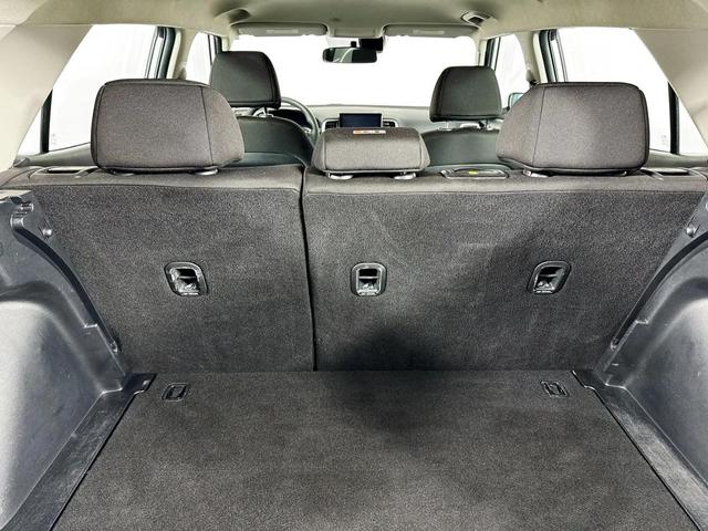 Photo of 2021 Ceramic White Hyundai VENUE