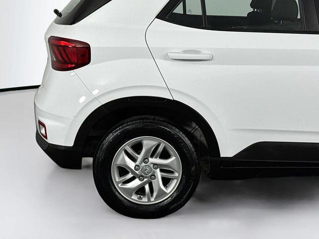 Photo of 2021 Ceramic White Hyundai VENUE