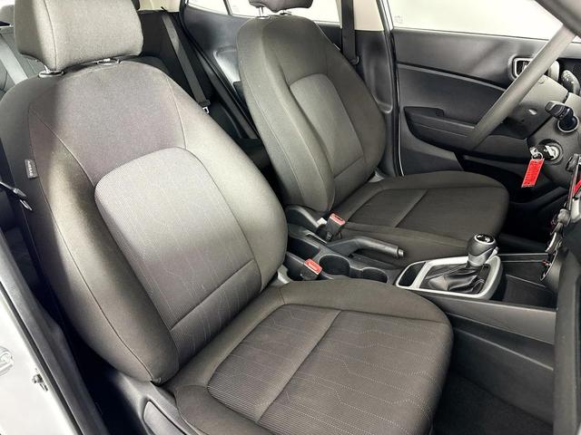 Photo of 2021 Ceramic White Hyundai VENUE
