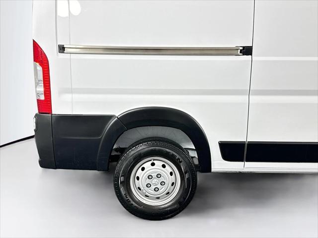 Photo of 2023 Bright White Clearcoat RAM ProMaster 2500