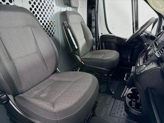 Photo of 2023 Bright White Clearcoat RAM ProMaster 2500