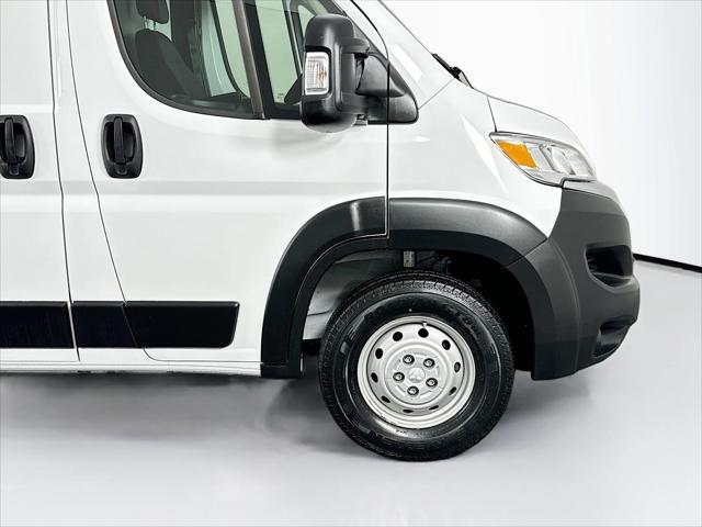 Photo of 2023 Bright White Clearcoat RAM ProMaster 2500