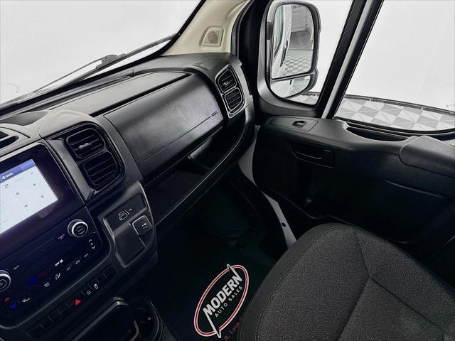 Photo of 2023 Bright White Clearcoat RAM ProMaster 2500