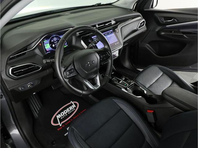 Photo of 2022 Gray Ghost Metallic Chevrolet Bolt EUV