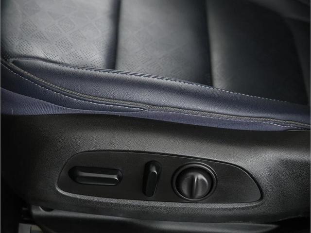 Photo of 2022 Gray Ghost Metallic Chevrolet Bolt EUV