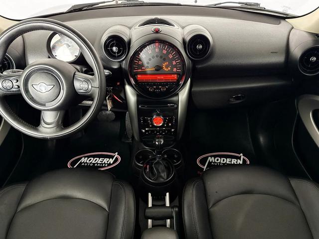 Photo of 2015 Blazing Red MINI Paceman