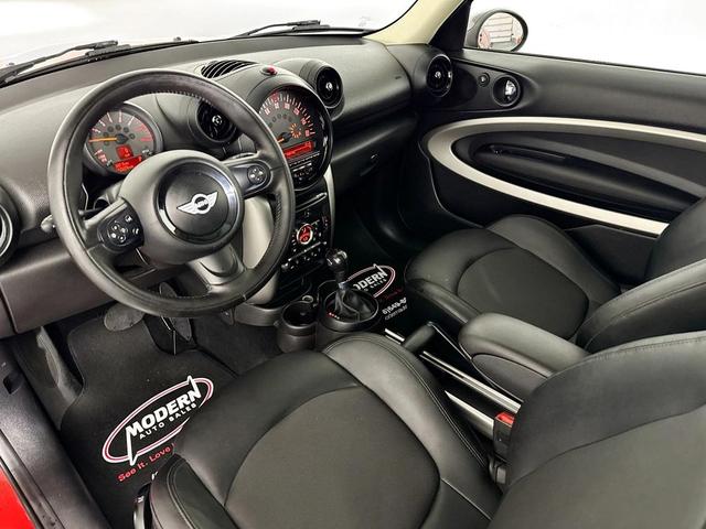 Photo of 2015 Blazing Red MINI Paceman