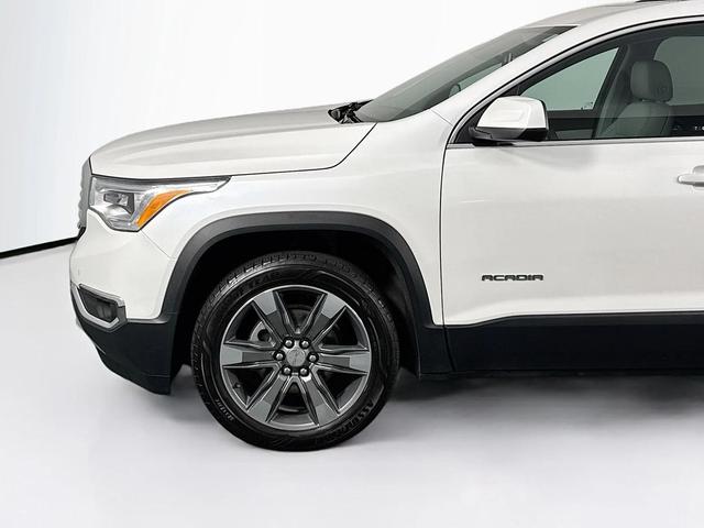 Photo of 2017 White Frost Tricoat GMC Acadia