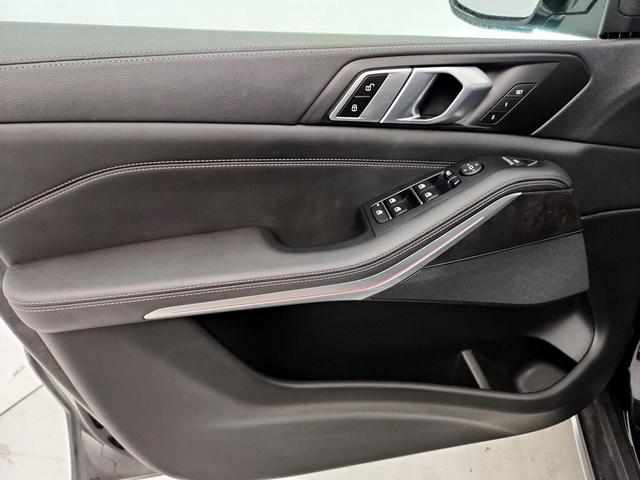 Photo of 2023 Black BMW X5