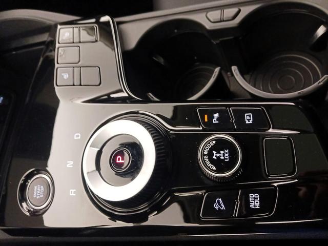 Photo of 2024 Gray Kia Sportage Hybrid