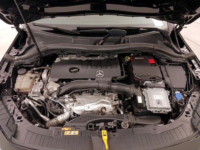 Photo of 2021 Black Mercedes-Benz GLA 250