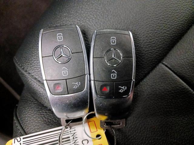 Photo of 2021 Black Mercedes-Benz GLA 250