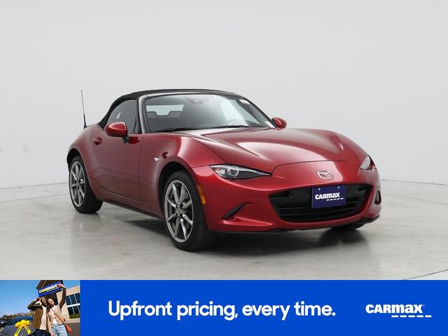 Photo of 2023 Red Mazda MX-5 Miata