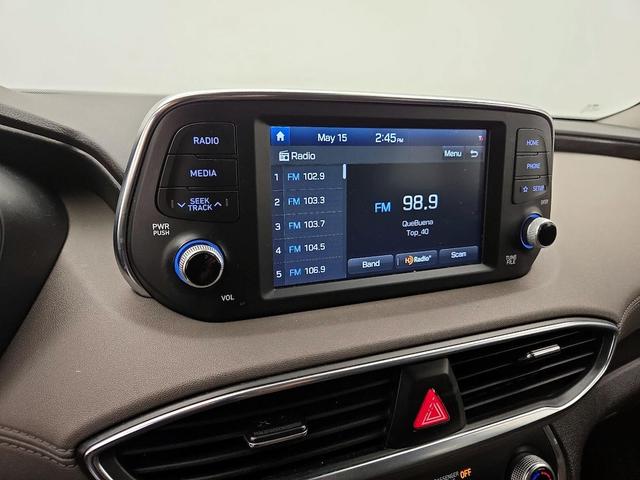 Photo of 2019 White Hyundai SANTA FE