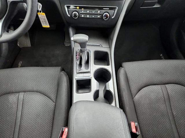 Photo of 2016 White Kia Optima