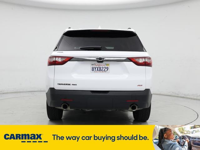 Photo of 2021 White Chevrolet Traverse