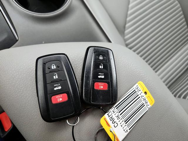 Photo of 2021 Silver Toyota Camry