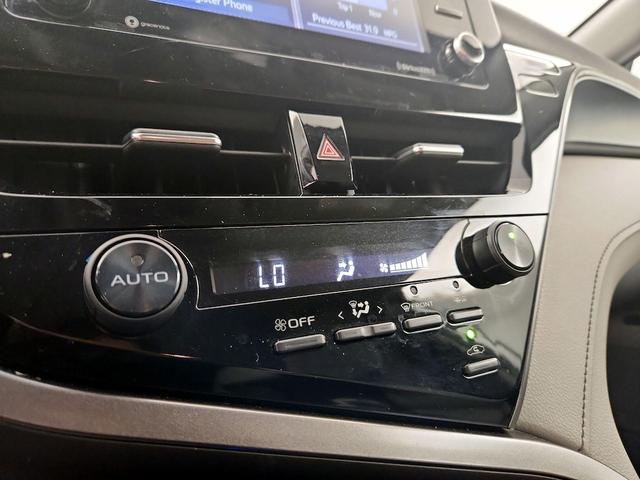 Photo of 2021 Silver Toyota Camry