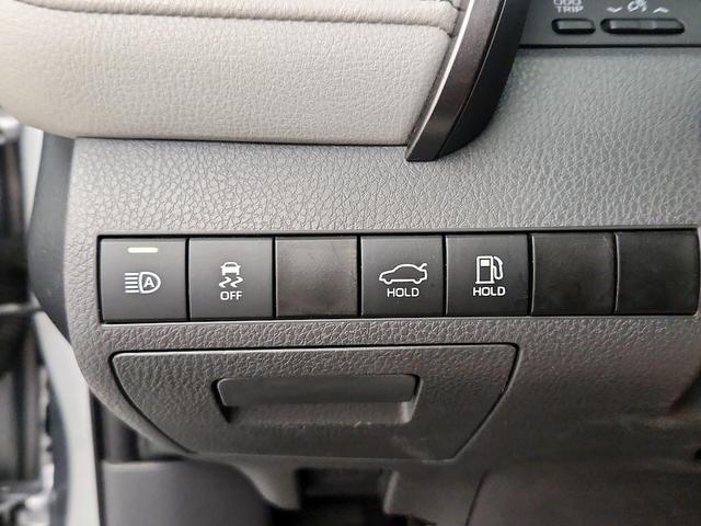 Photo of 2021 Silver Toyota Camry