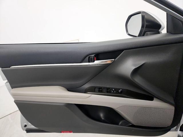 Photo of 2021 Silver Toyota Camry