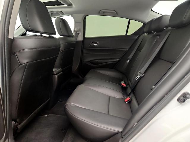 Photo of 2017 White Acura ILX