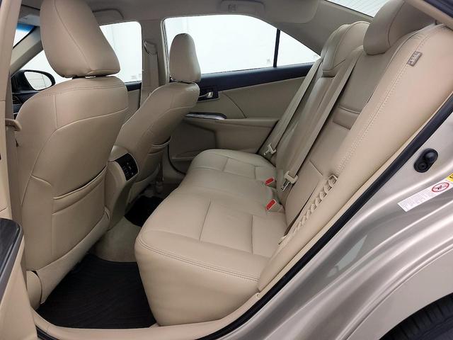 Photo of 2014 Tan Toyota Camry Hybrid