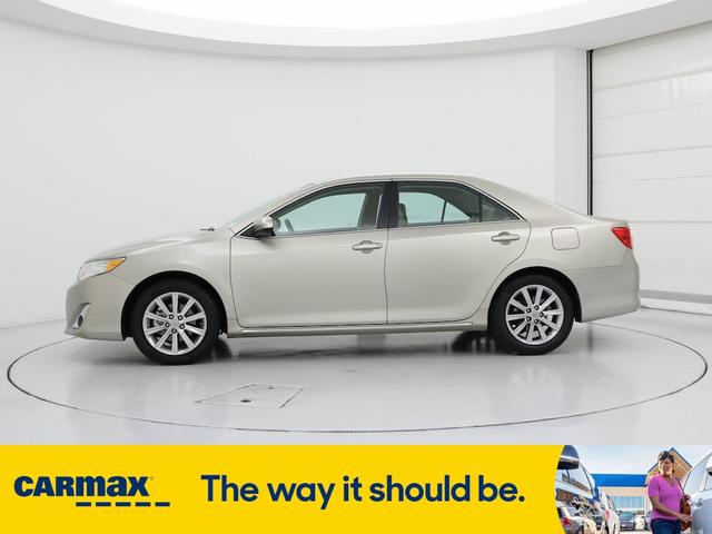 Photo of 2014 Tan Toyota Camry Hybrid