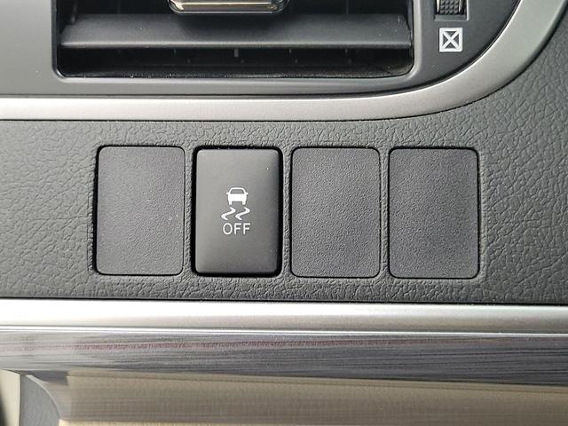 Photo of 2014 Tan Toyota Camry Hybrid