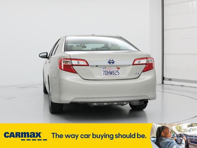 Photo of 2014 Tan Toyota Camry Hybrid