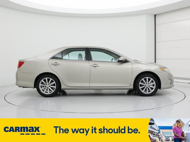 Photo of 2014 Tan Toyota Camry Hybrid