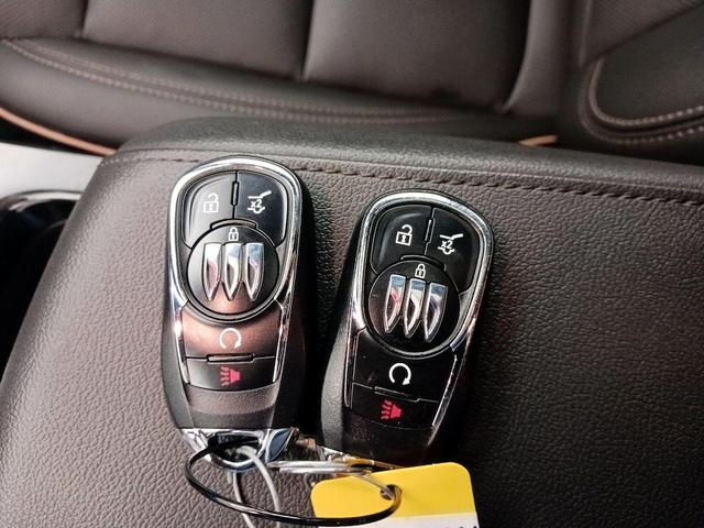 Photo of 2024 White Buick Envista