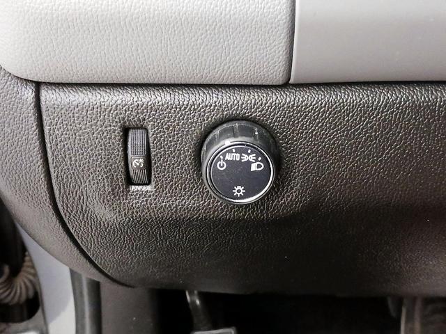 Photo of 2021 Gray Chevrolet Colorado