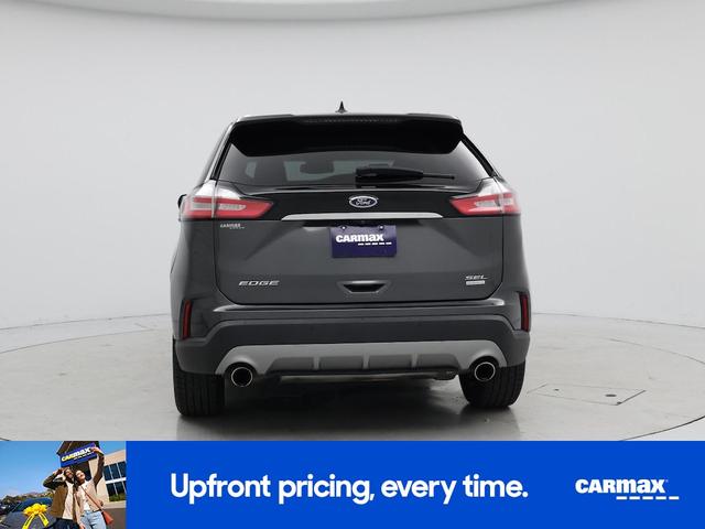 Photo of 2020 Gray Ford Edge