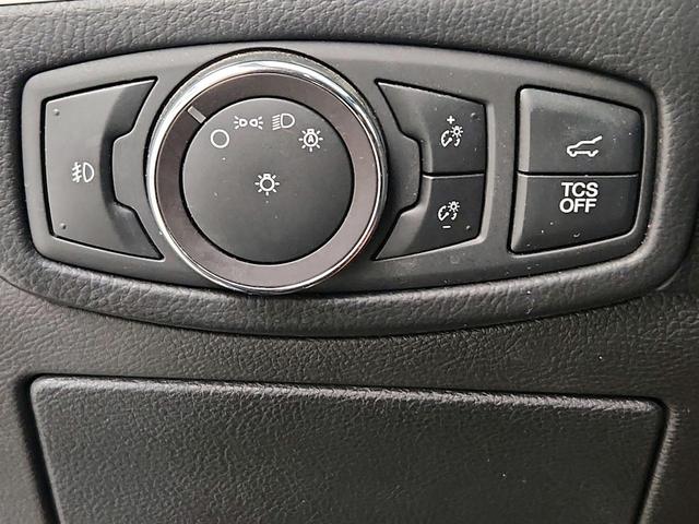 Photo of 2020 Gray Ford Edge