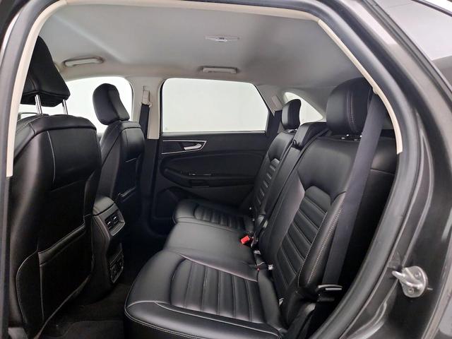 Photo of 2020 Gray Ford Edge