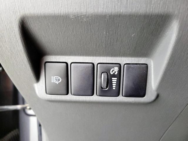 Photo of 2014 Gray Toyota Prius v