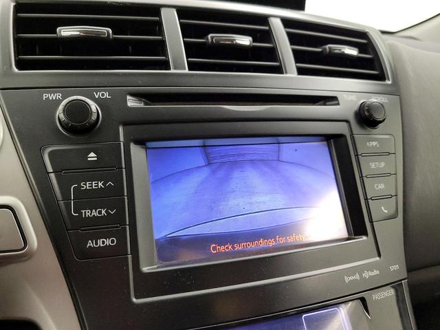 Photo of 2014 Gray Toyota Prius v