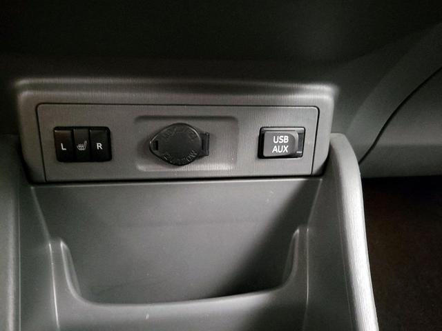 Photo of 2014 Gray Toyota Prius v