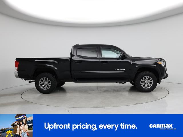 Photo of 2016 Black Toyota Tacoma