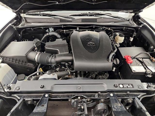 Photo of 2016 Black Toyota Tacoma