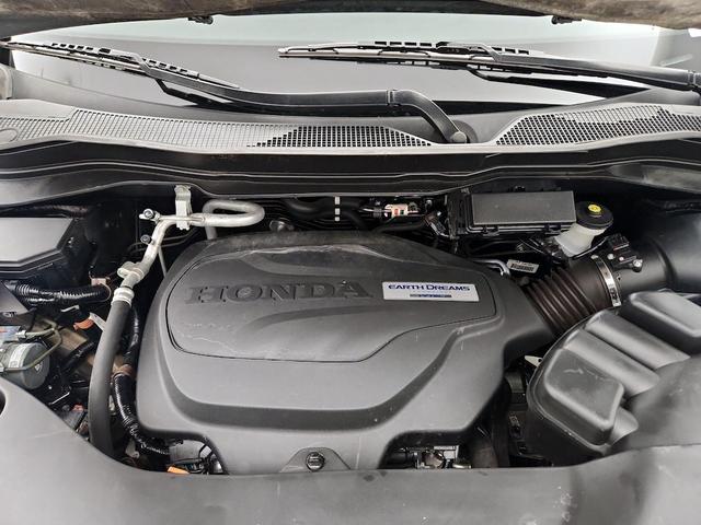 Photo of 2019 Black Honda Passport