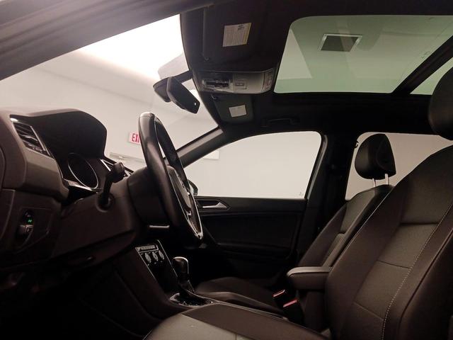 Photo of 2021 Gray Volkswagen Tiguan