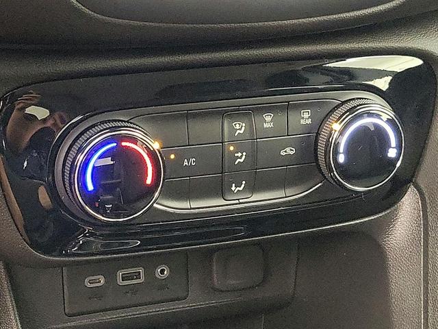 Photo of 2020 Blue Buick Encore GX